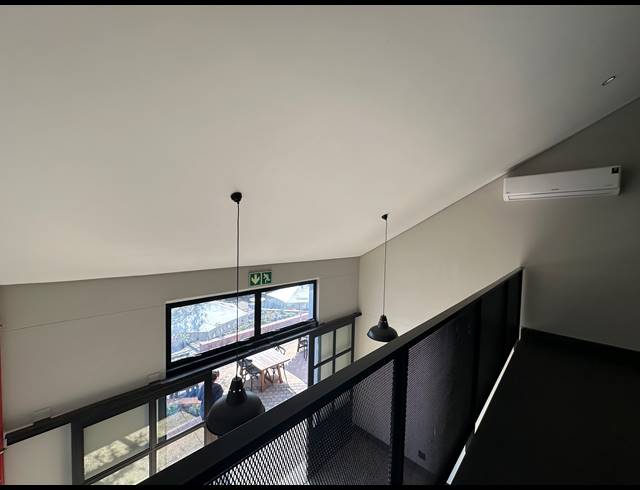 48M² OFFICE TO LET IN ROOIHUISKRAAL NORTH
